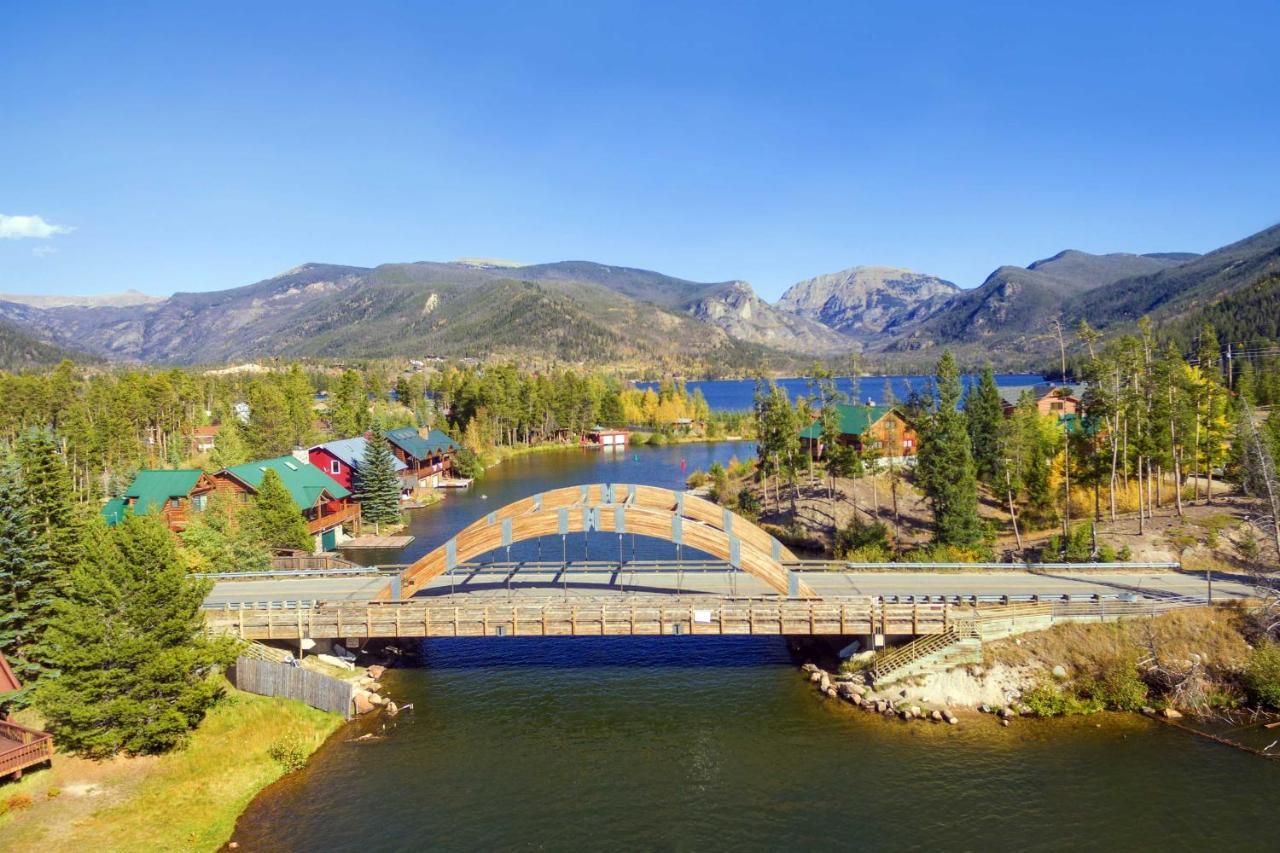 Modern Grand Lake Cabin With Fireplace And Deck! Екстер'єр фото